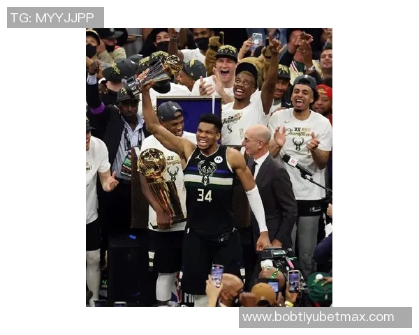 考辛斯称雄鹿季后赛缺乏第二选择特雷杨与字母哥组合将势不可挡 考辛斯称雄鹿季后赛缺乏第二选择特雷杨与字母哥组合将势不可挡