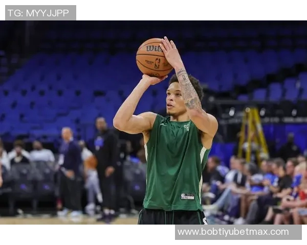 罗林斯火力全开狂砍24分助球队扛起产量并贡献3篮板5助攻表现亮眼